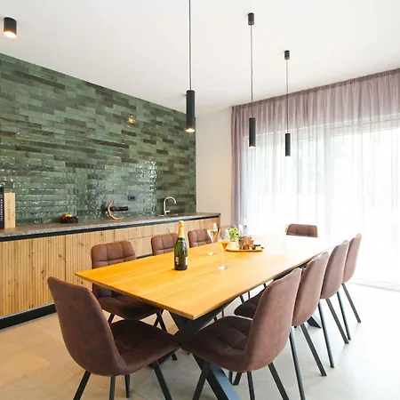 Dom wakacyjny With Pool In Sisan-istrien 51456