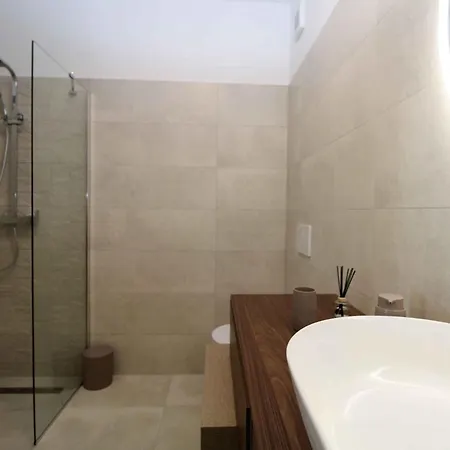 With Pool In Sisan-istrien 51456 Dom wakacyjny